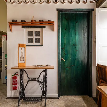 Fisherman's House Azores * Angra do Heroismo