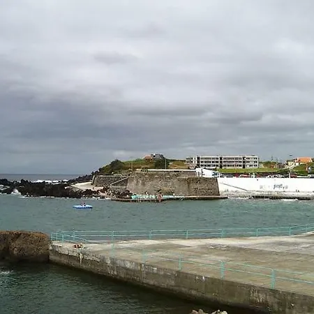 Fisherman's House Azores * 앙그라두에루이스무